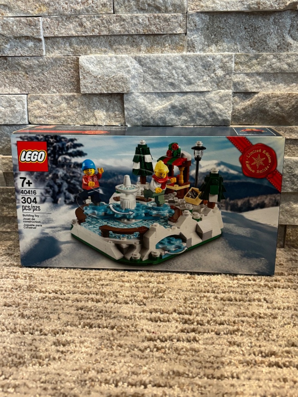 LEGO Ice Skating Rink Limited Edition Set (40146)